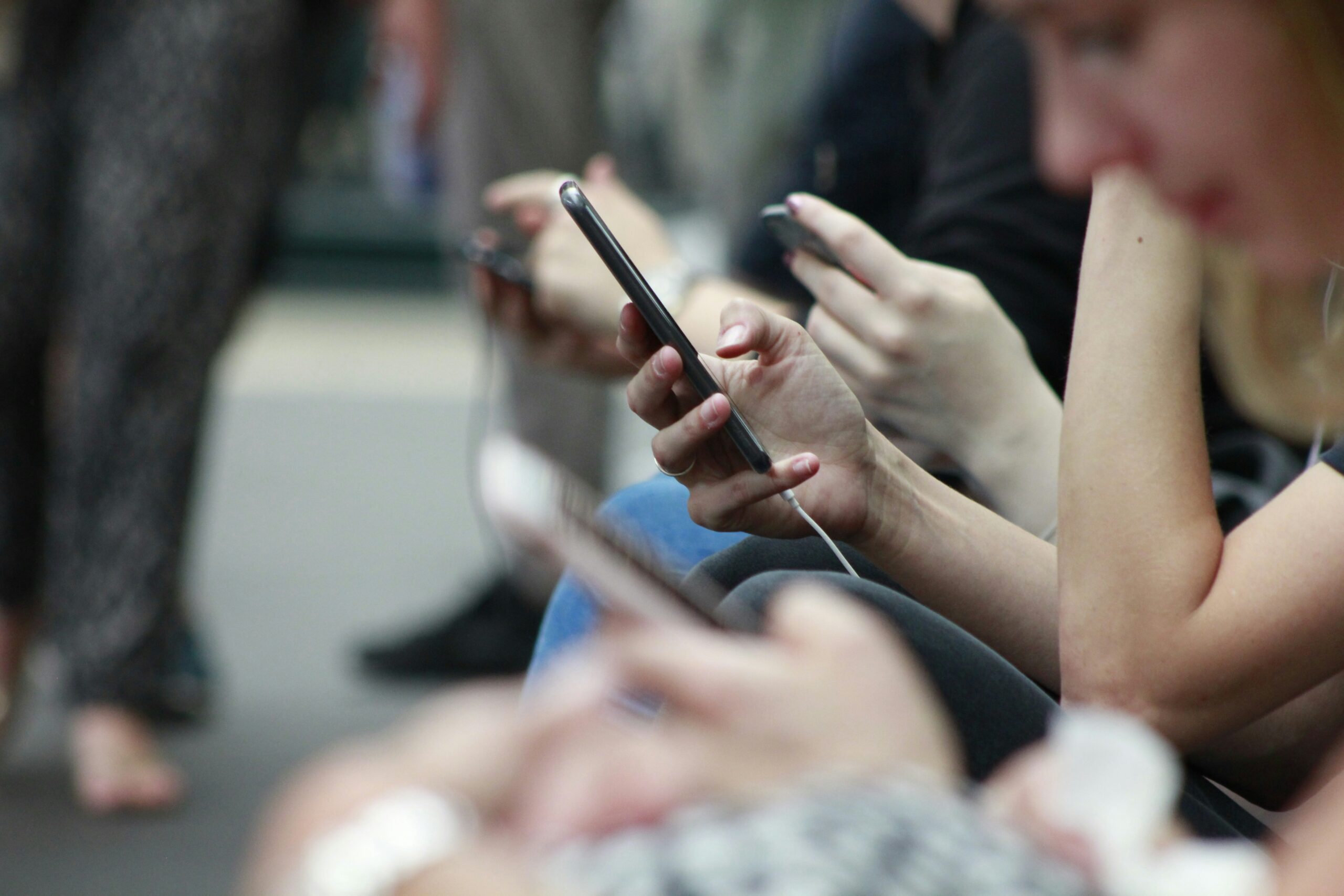 Mobile Market Momentum: Growth Trends and Industry Transformations in 2025 1 Mobile Market Growth